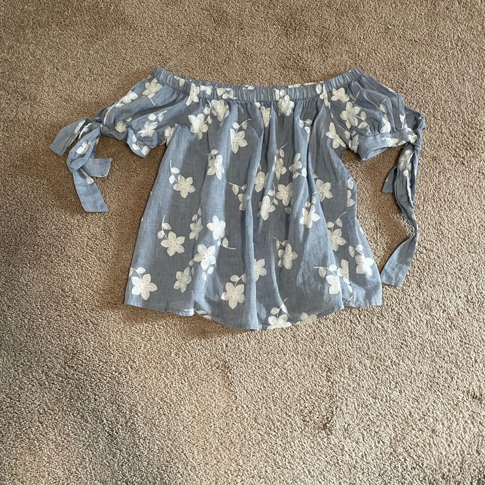 Alter’d state off the shoulder top